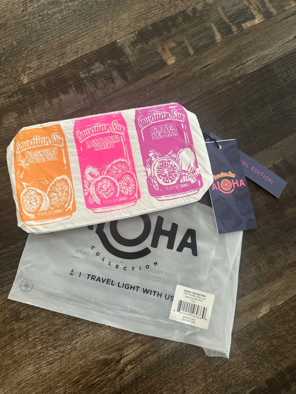 ALOHA COLLECTION HAWAIIAN SUN COLLAB SUMMERTIME MINI POUCH NWT SOLD OUT!!